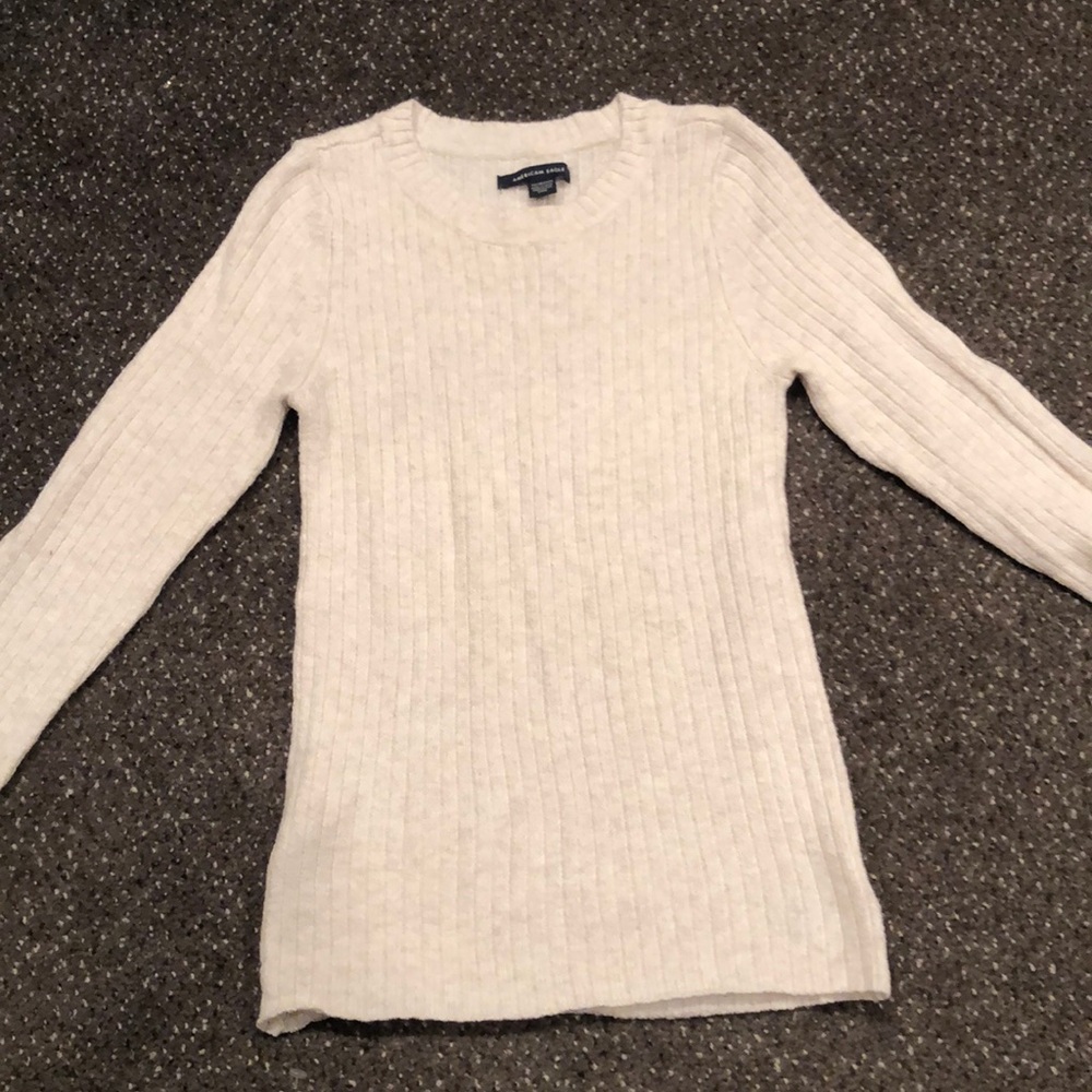 never worn knit long sleeve
